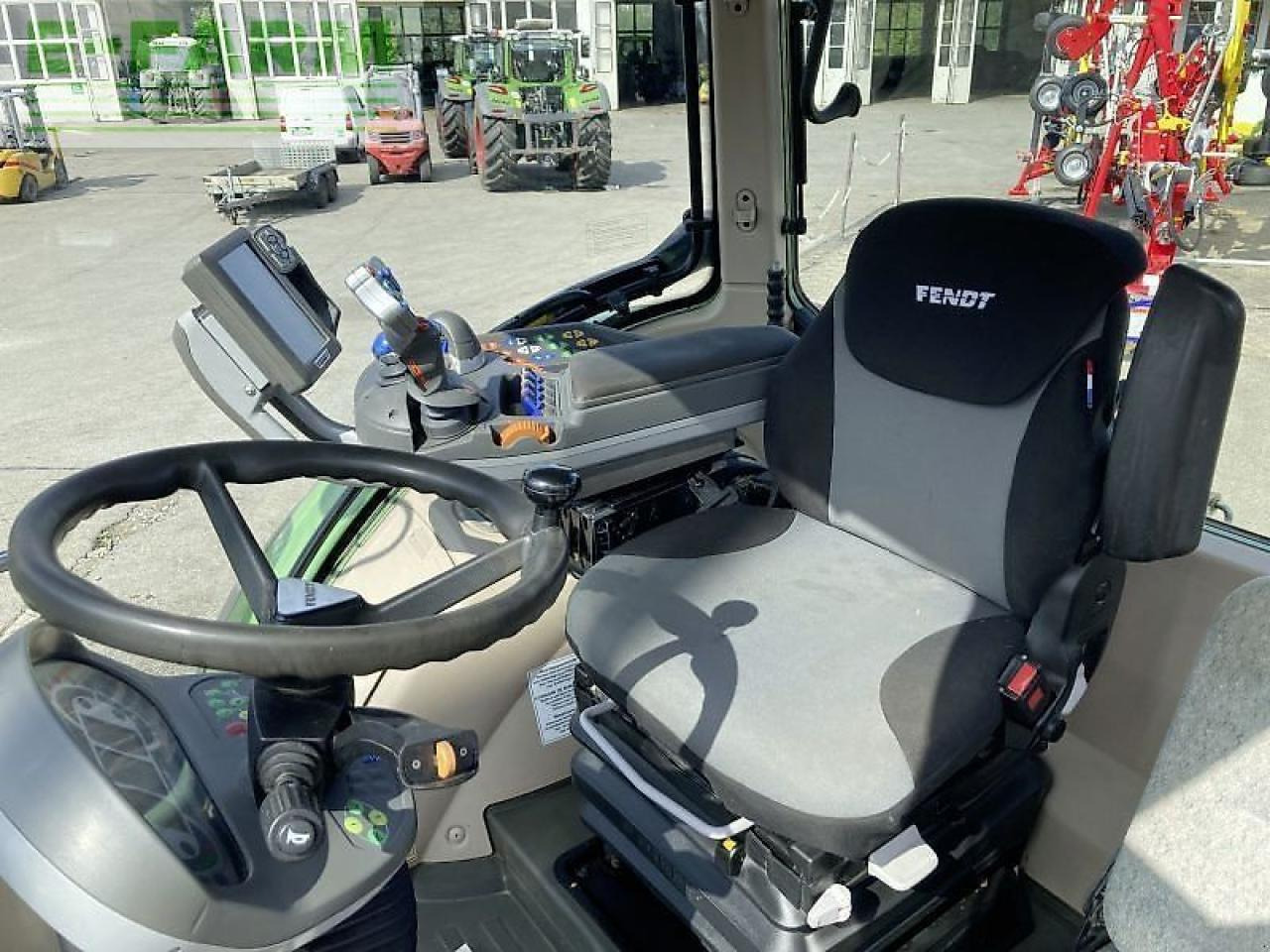 Трактор Fendt 720 vario scr profi Profi: снимка 12