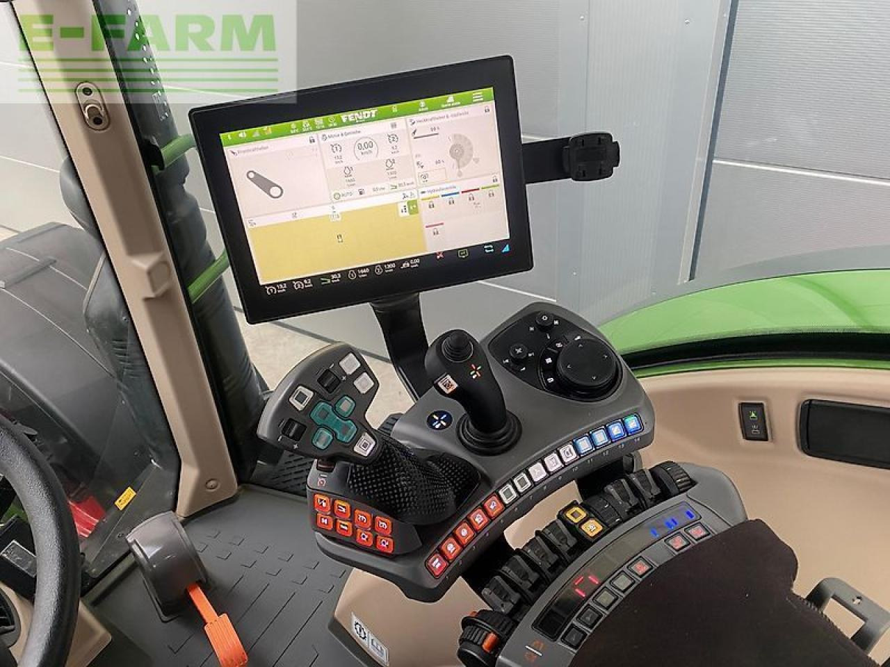 Fendt 722 vario gen.6 profi+ setting2 profiplus nur 1.245 h (724 kein 720 718) - Трактор: снимка 5 Fendt 722 vario gen.6 profi+ setting2 profiplus nur 1.245 h (724 kein 720 718) - Трактор: снимка 5