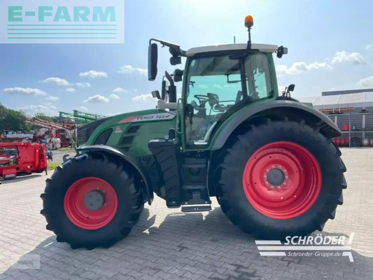Fendt 722 vario s4 profi plus ProfiPlus - Трактор: снимка 4 Fendt 722 vario s4 profi plus ProfiPlus - Трактор: снимка 4