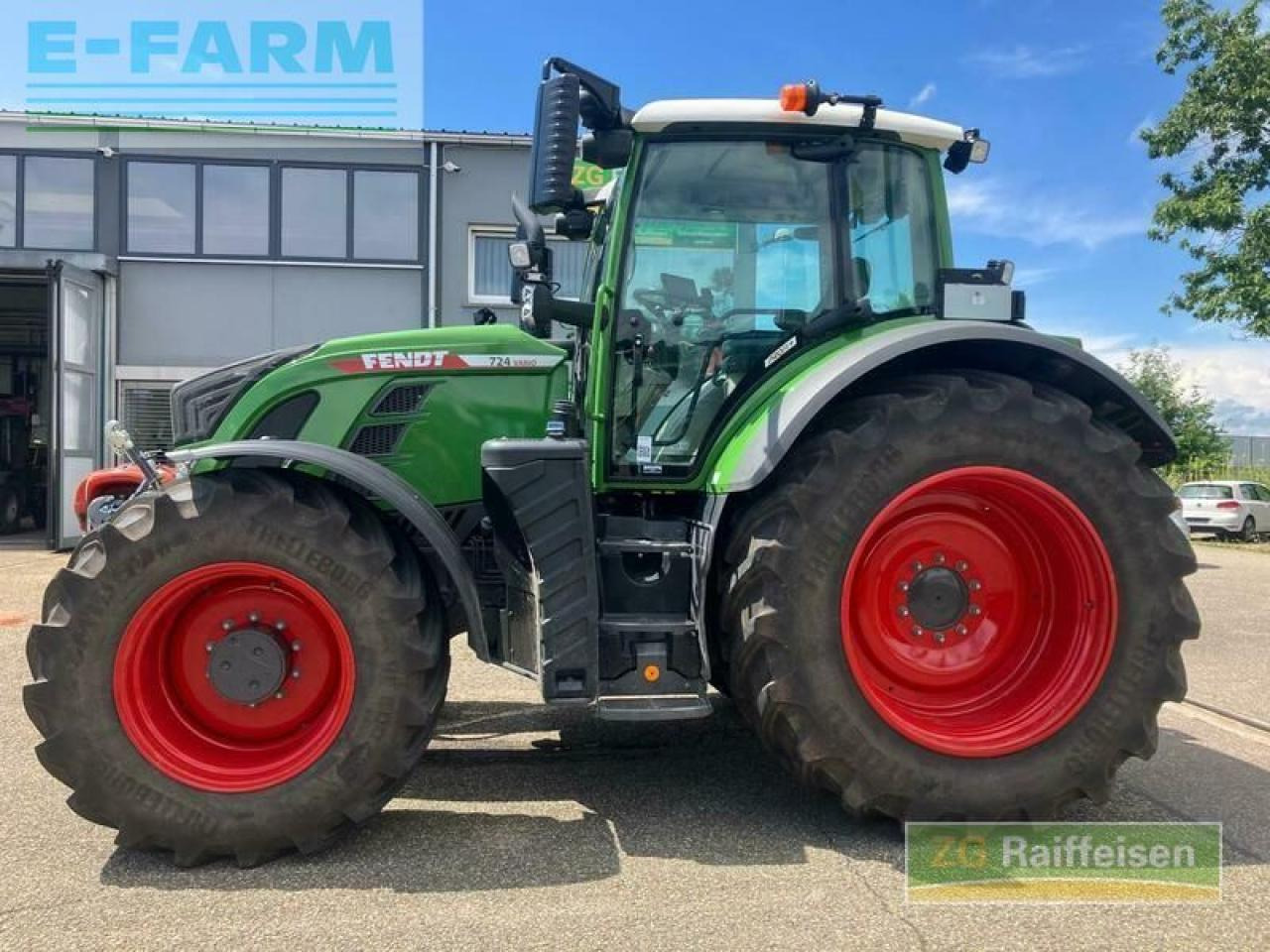 Fendt 724 - Трактор: снимка 1 Fendt 724 - Трактор: снимка 1