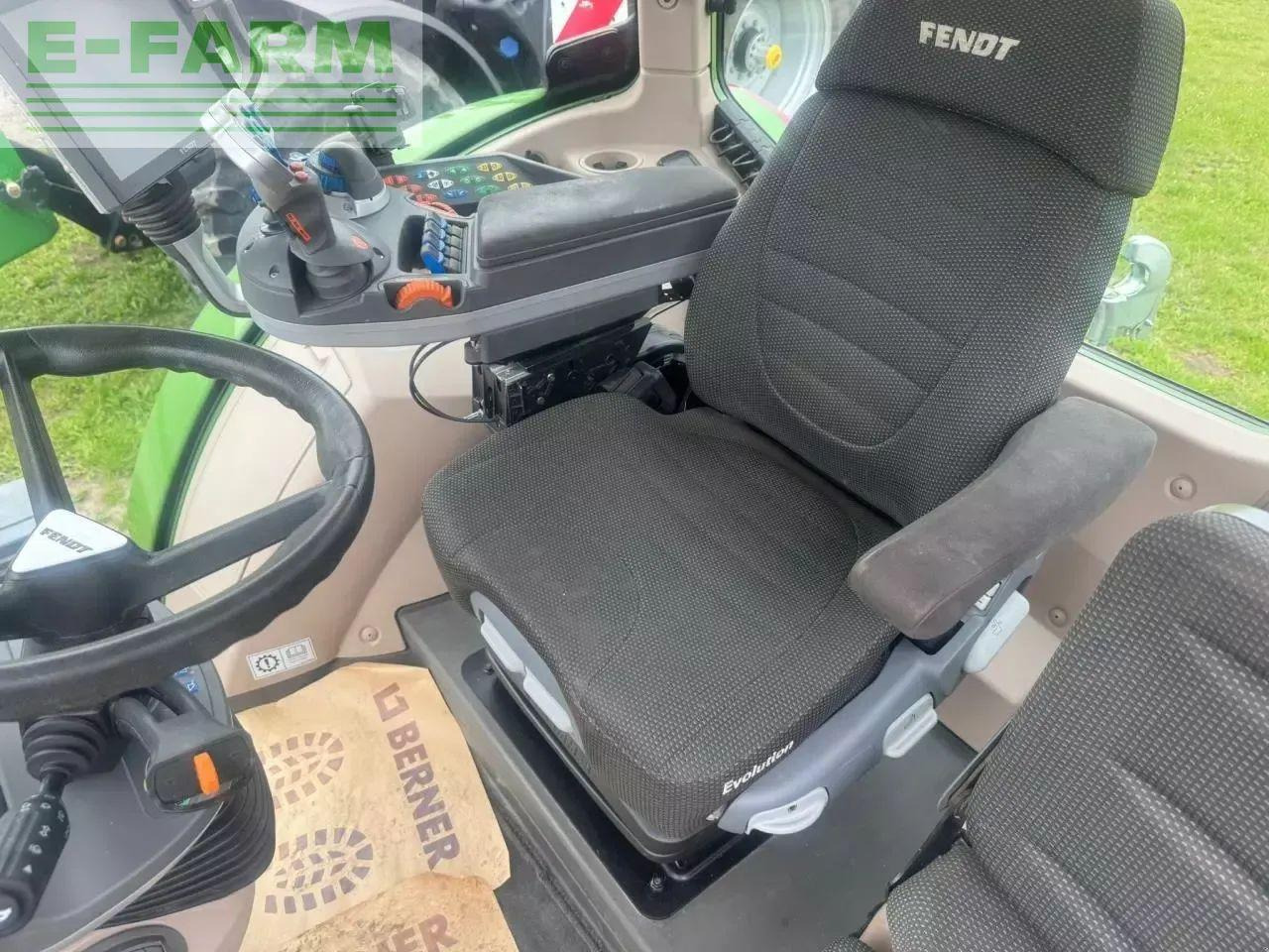 Fendt 724 - Трактор: снимка 2 Fendt 724 - Трактор: снимка 2