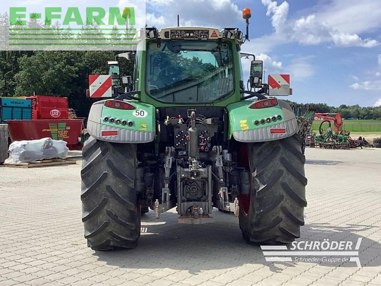 Fendt 724 s4 profi plus - Трактор: снимка 4 Fendt 724 s4 profi plus - Трактор: снимка 4