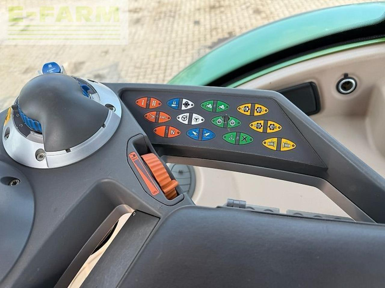 Трактор Fendt 724 vario: снимка 17