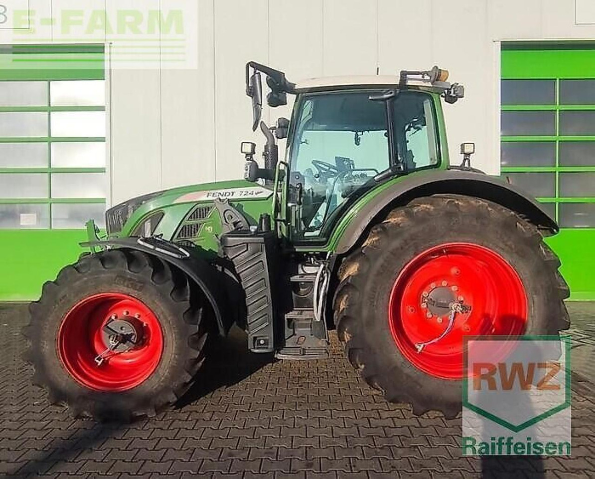 Fendt 724 vario - Трактор: снимка 1 Fendt 724 vario - Трактор: снимка 1