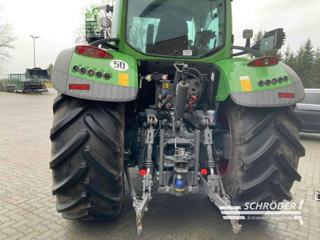 Fendt 724 vario gen6 profi plus - Трактор: снимка 4 Fendt 724 vario gen6 profi plus - Трактор: снимка 4