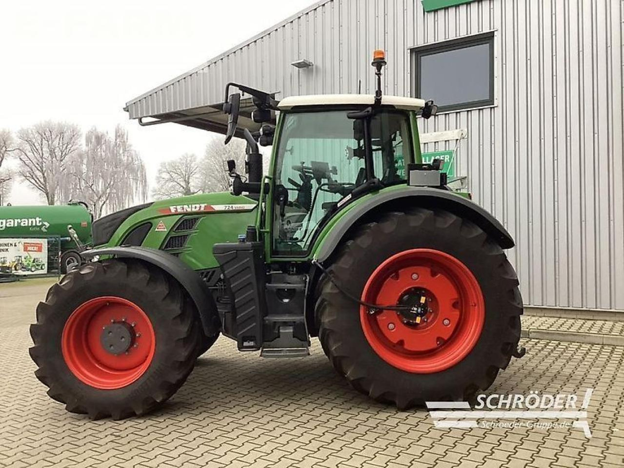Fendt 724 vario gen6 profi plus ProfiPlus - Трактор: снимка 3 Fendt 724 vario gen6 profi plus ProfiPlus - Трактор: снимка 3