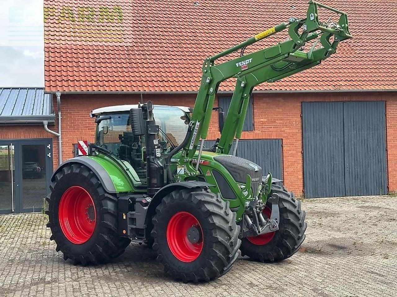 Fendt 724 vario gen6 profi plus *vollausstattung* ProfiPlus - Трактор: снимка 4 Fendt 724 vario gen6 profi plus *vollausstattung* ProfiPlus - Трактор: снимка 4