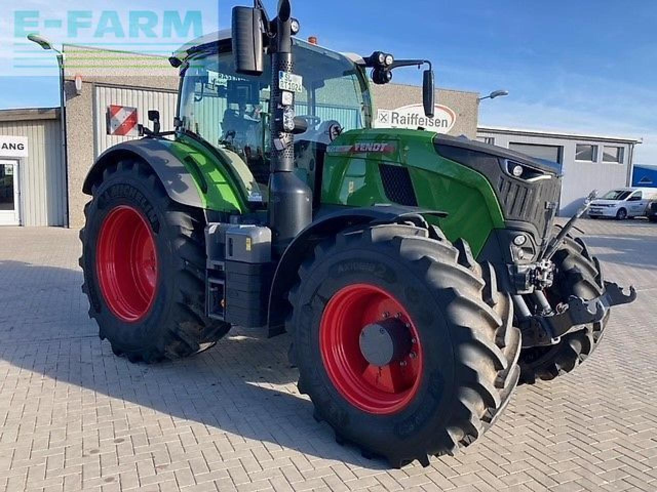 Fendt 724 vario gen7 profi+ - Трактор: снимка 2 Fendt 724 vario gen7 profi+ - Трактор: снимка 2