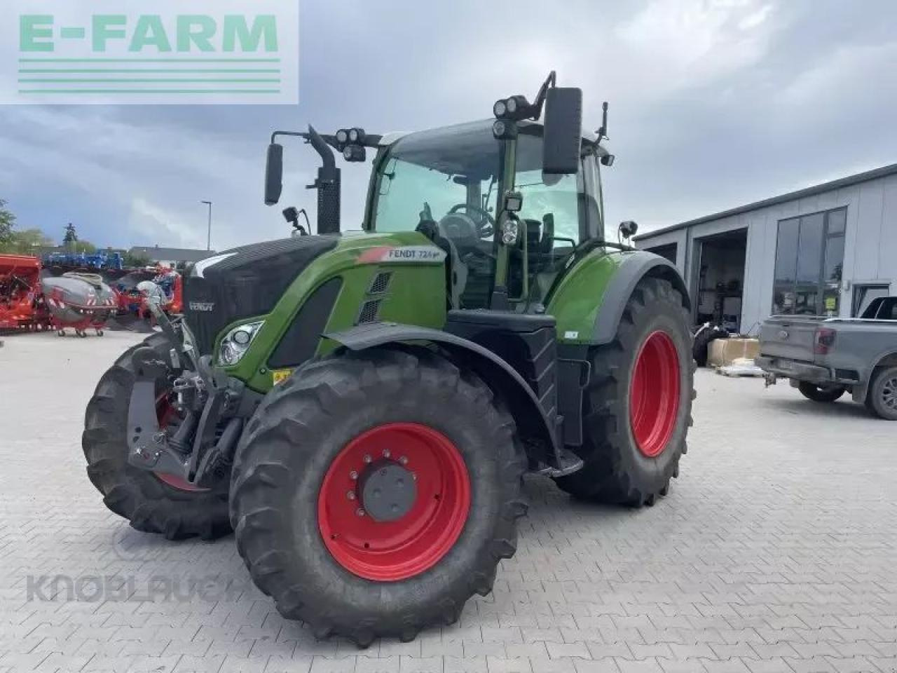 Fendt 724 vario profi Profi - Трактор: снимка 2 Fendt 724 vario profi Profi - Трактор: снимка 2