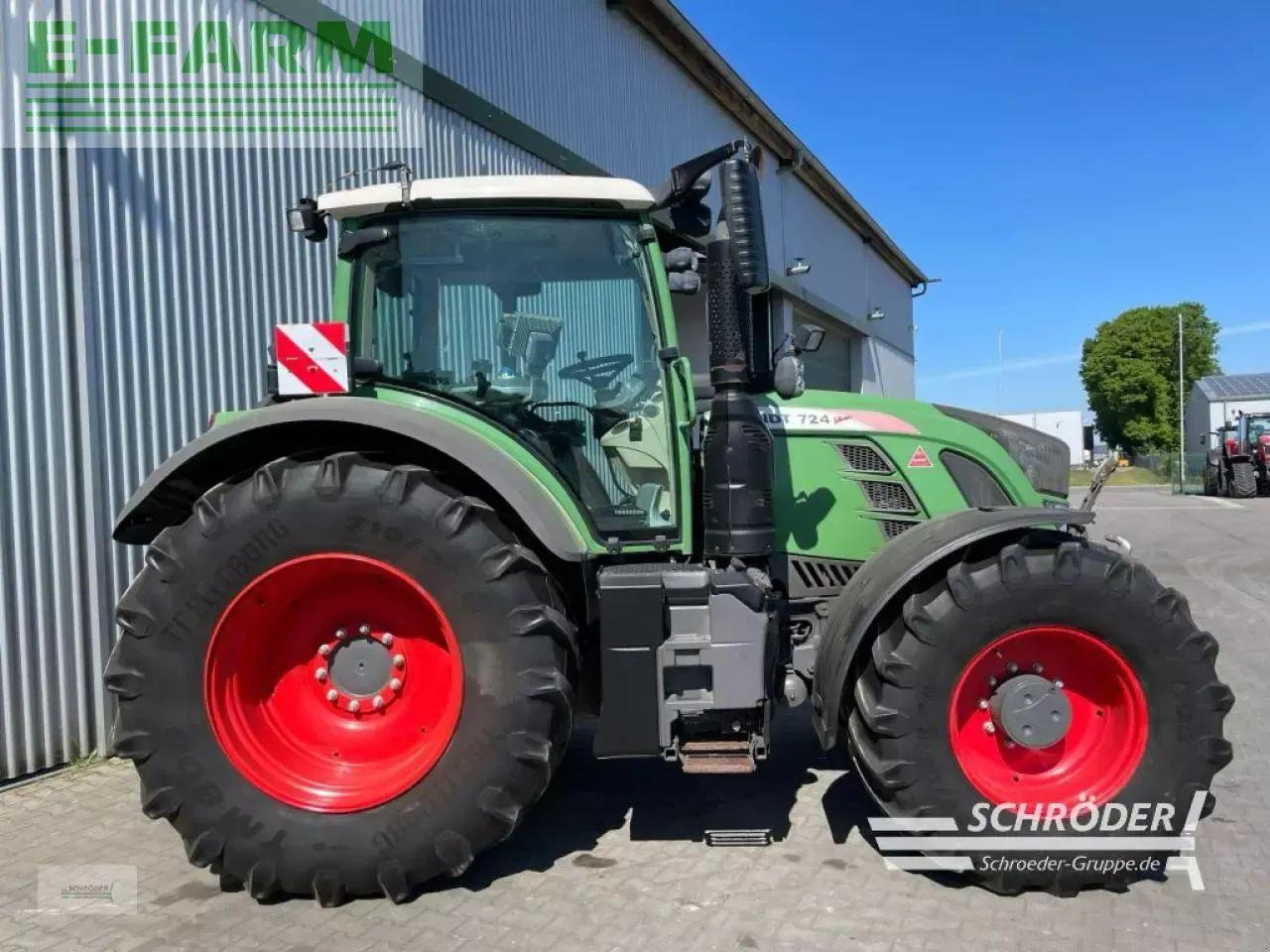 Трактор Fendt 724 vario s4 profi plus: снимка 8