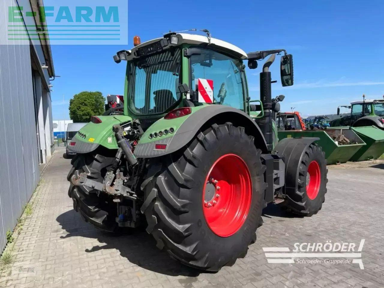 Трактор Fendt 724 vario s4 profi plus: снимка 9
