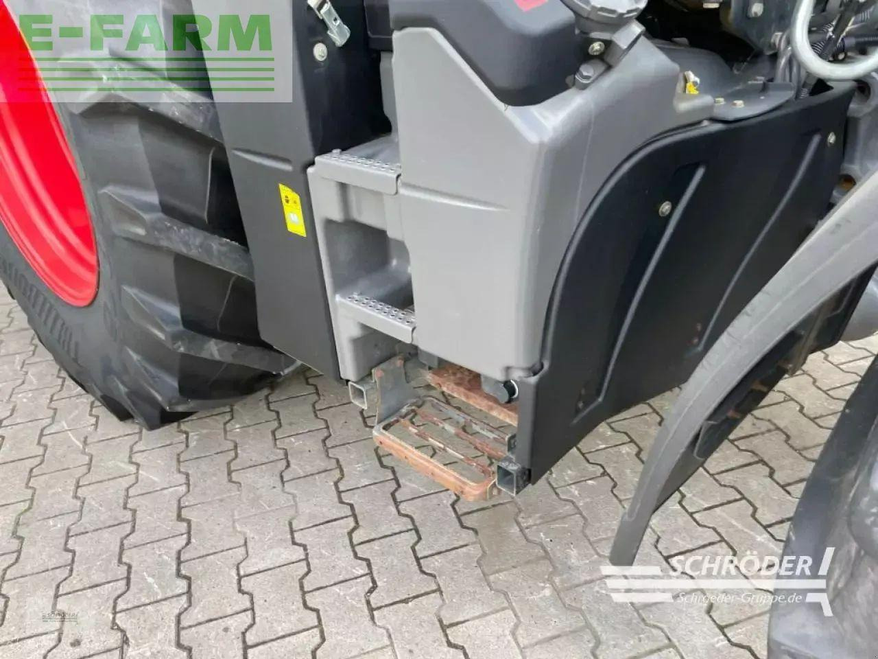 Трактор Fendt 724 vario s4 profi plus ProfiPlus: снимка 21