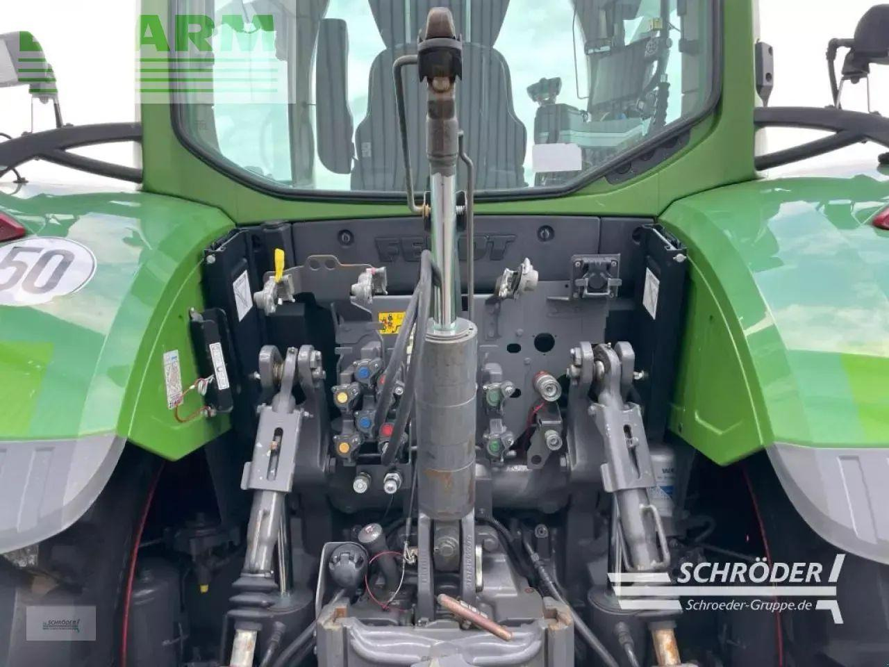 Трактор Fendt 724 vario s4 profi plus ProfiPlus: снимка 17