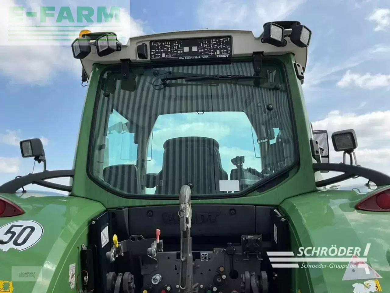 Fendt 724 vario s4 profi plus ProfiPlus - Трактор: снимка 5 Fendt 724 vario s4 profi plus ProfiPlus - Трактор: снимка 5