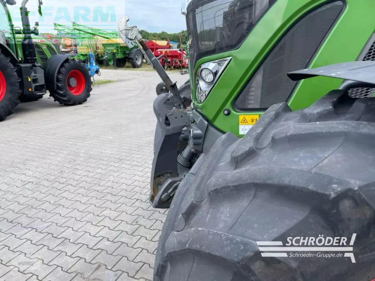 Трактор Fendt 724 vario s4 profi plus ProfiPlus: снимка 9