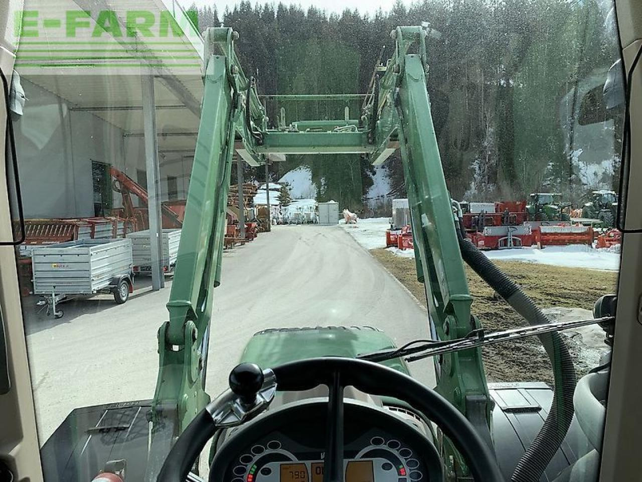 Трактор Fendt 724 vario scr: снимка 14