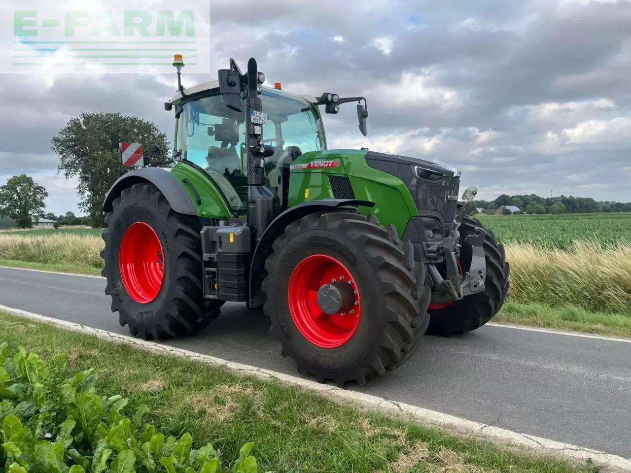 Fendt 728 vario powerplus PowerPlus - Трактор: снимка 3 Fendt 728 vario powerplus PowerPlus - Трактор: снимка 3