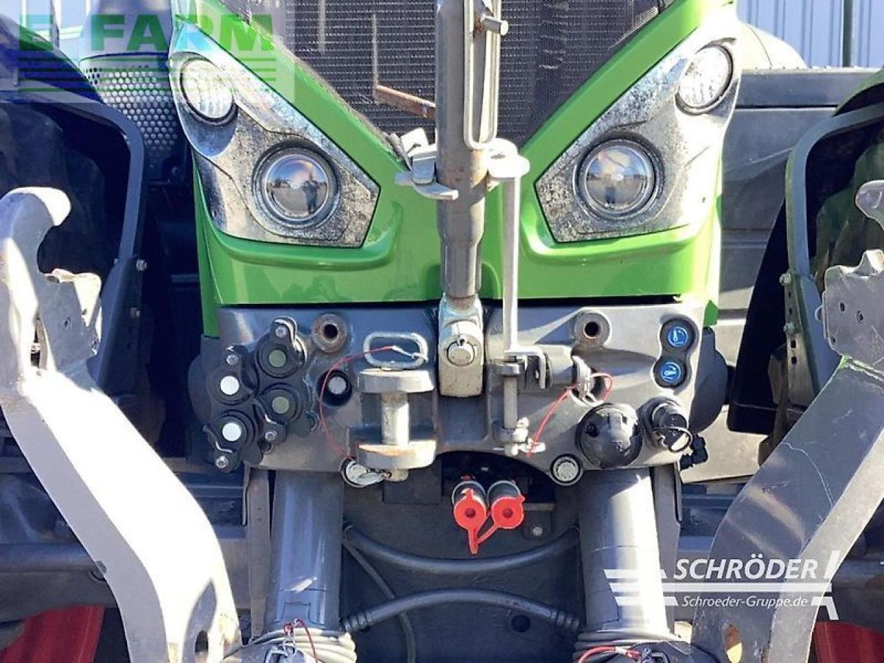 Fendt 824 vario s4 profi plus ProfiPlus - Трактор: снимка 2 Fendt 824 vario s4 profi plus ProfiPlus - Трактор: снимка 2