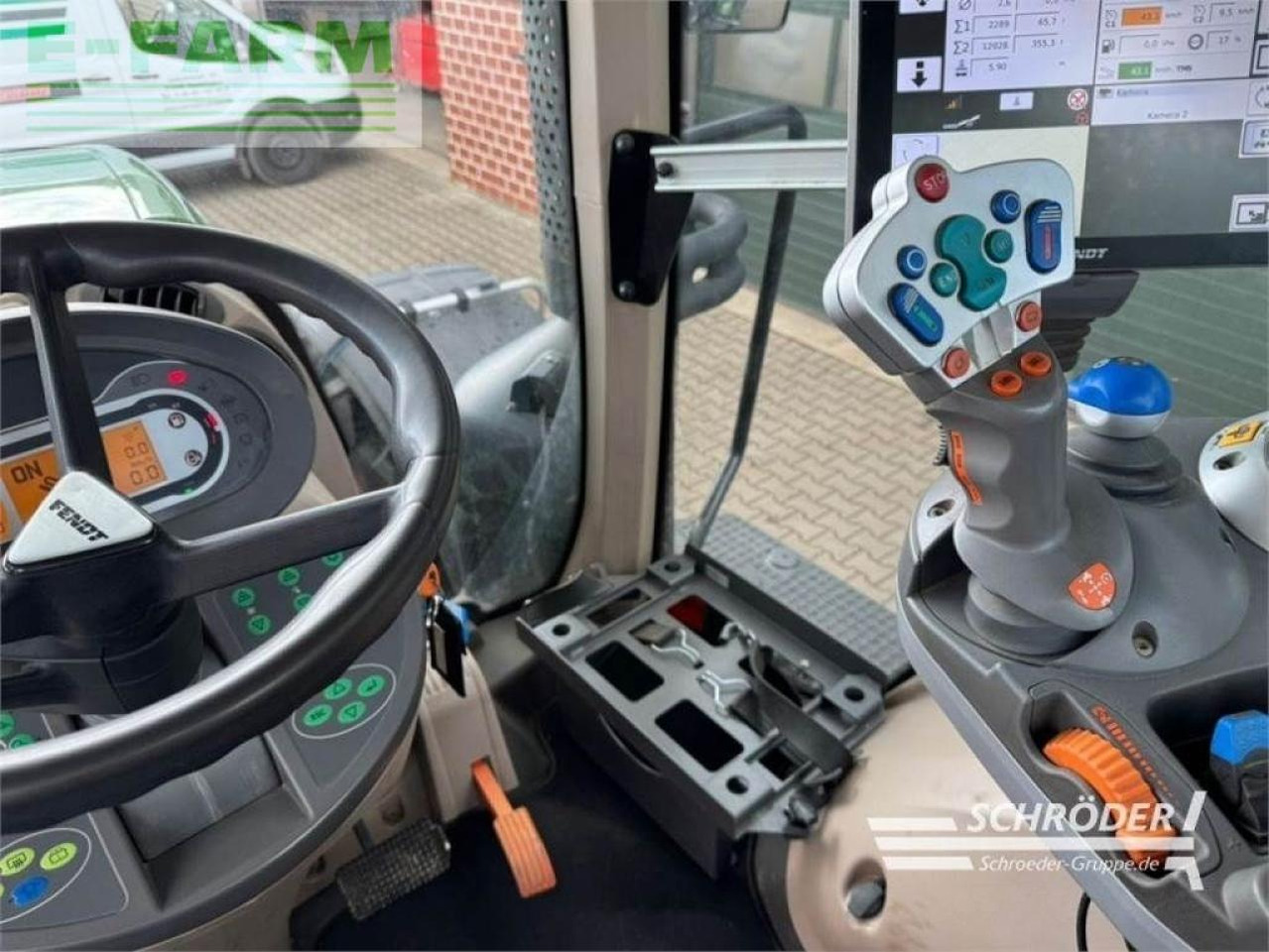 Трактор Fendt 824 vario s4 profi plus ProfiPlus: снимка 20