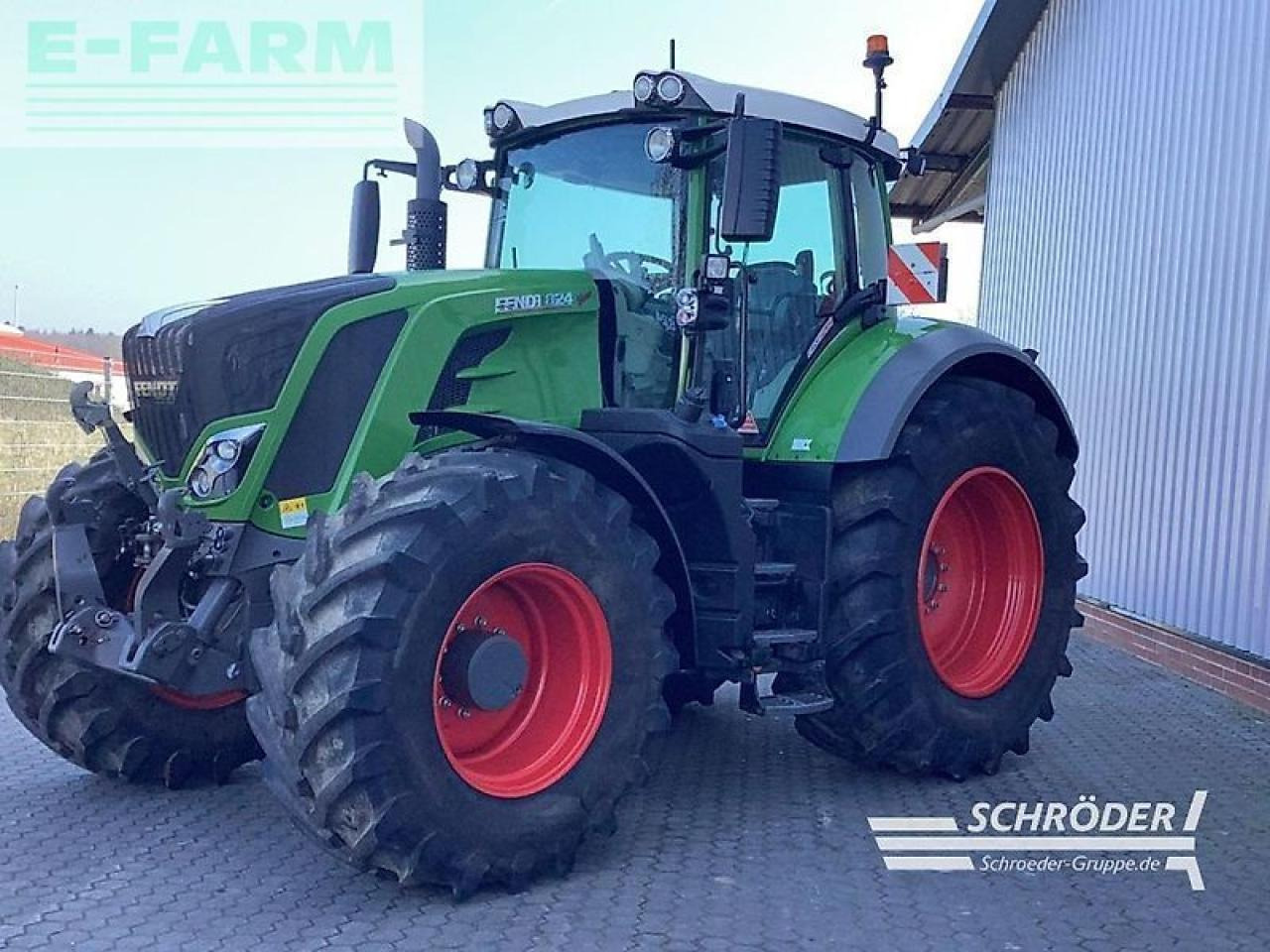 Fendt 824 vario s4 profi plus ProfiPlus - Трактор: снимка 1 Fendt 824 vario s4 profi plus ProfiPlus - Трактор: снимка 1