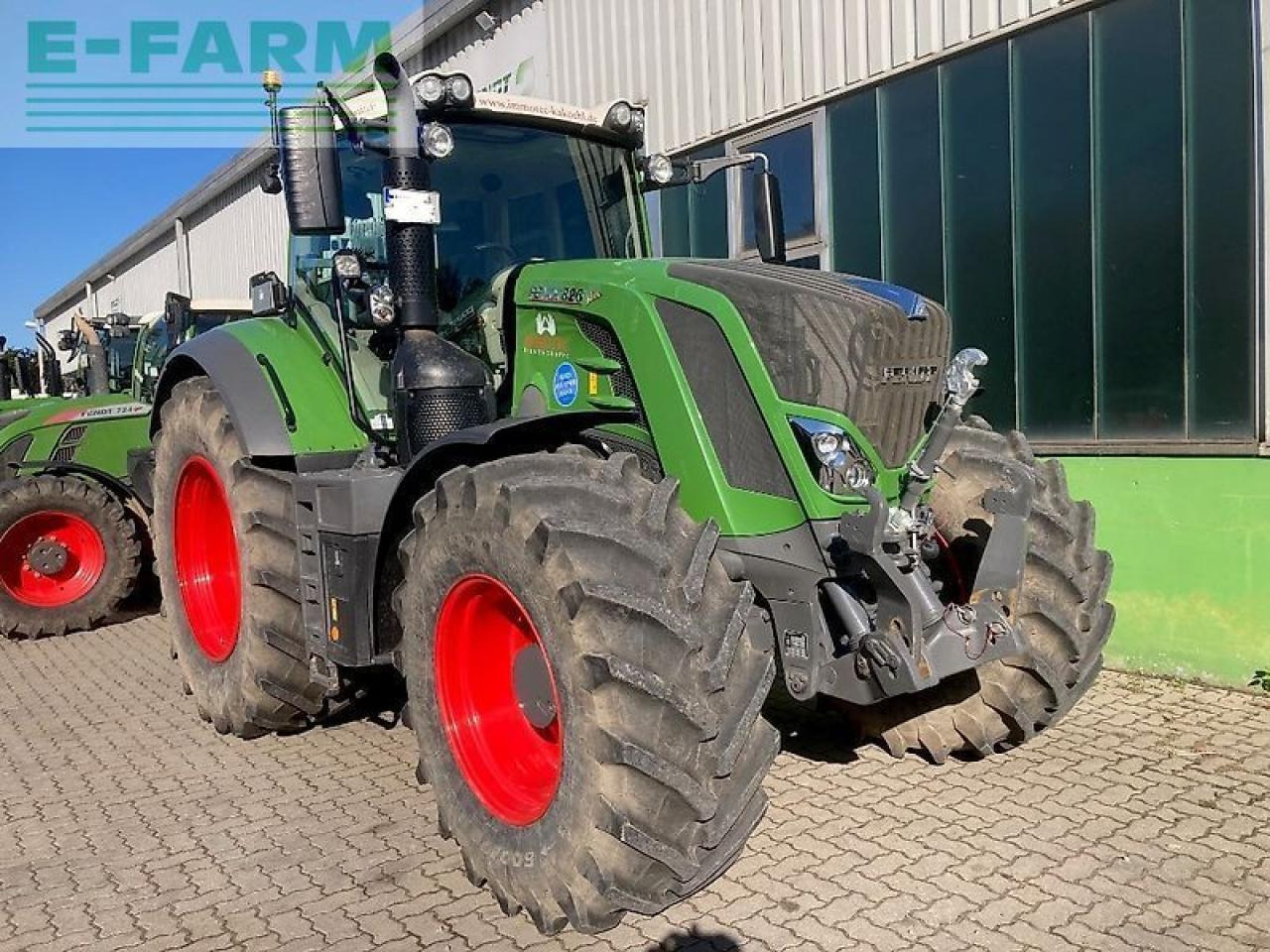 Fendt 826 power plus - Трактор: снимка 4 Fendt 826 power plus - Трактор: снимка 4