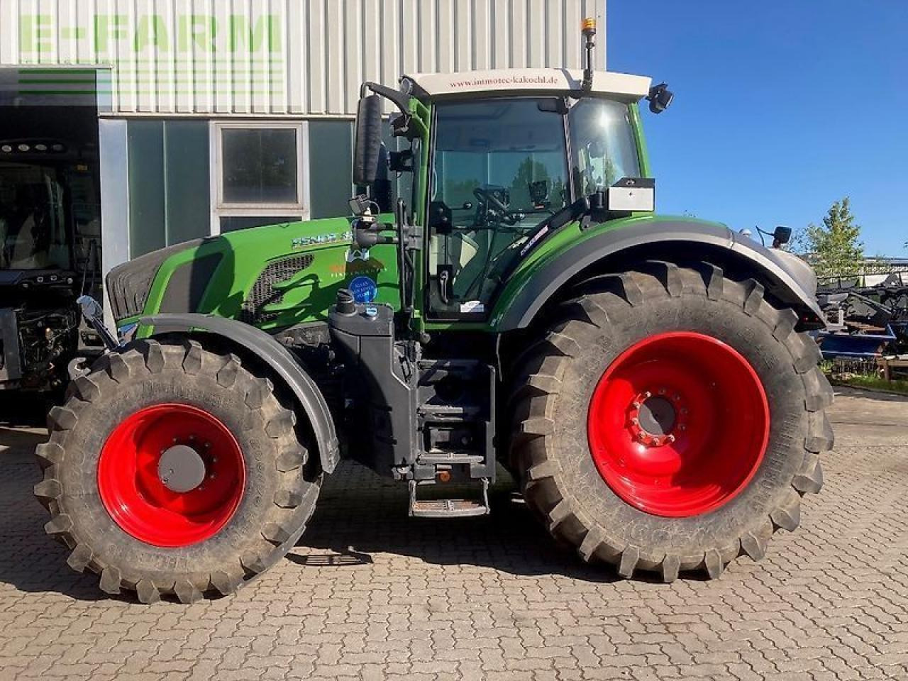 Fendt 826 power plus - Трактор: снимка 2 Fendt 826 power plus - Трактор: снимка 2