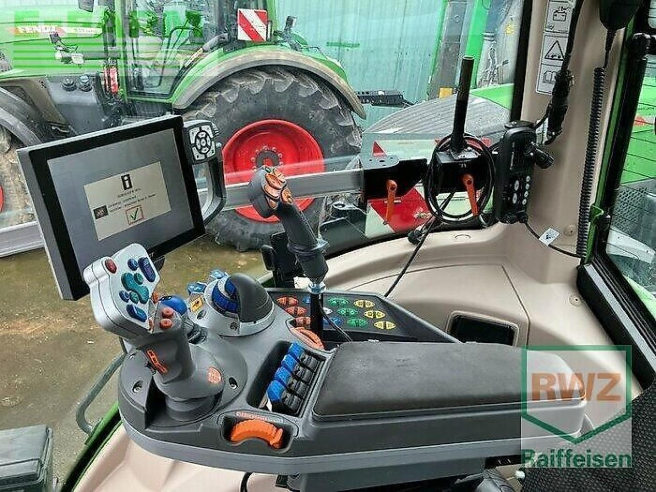Fendt 826 s4 profi plus gwvl bis 2028 - Трактор: снимка 4 Fendt 826 s4 profi plus gwvl bis 2028 - Трактор: снимка 4