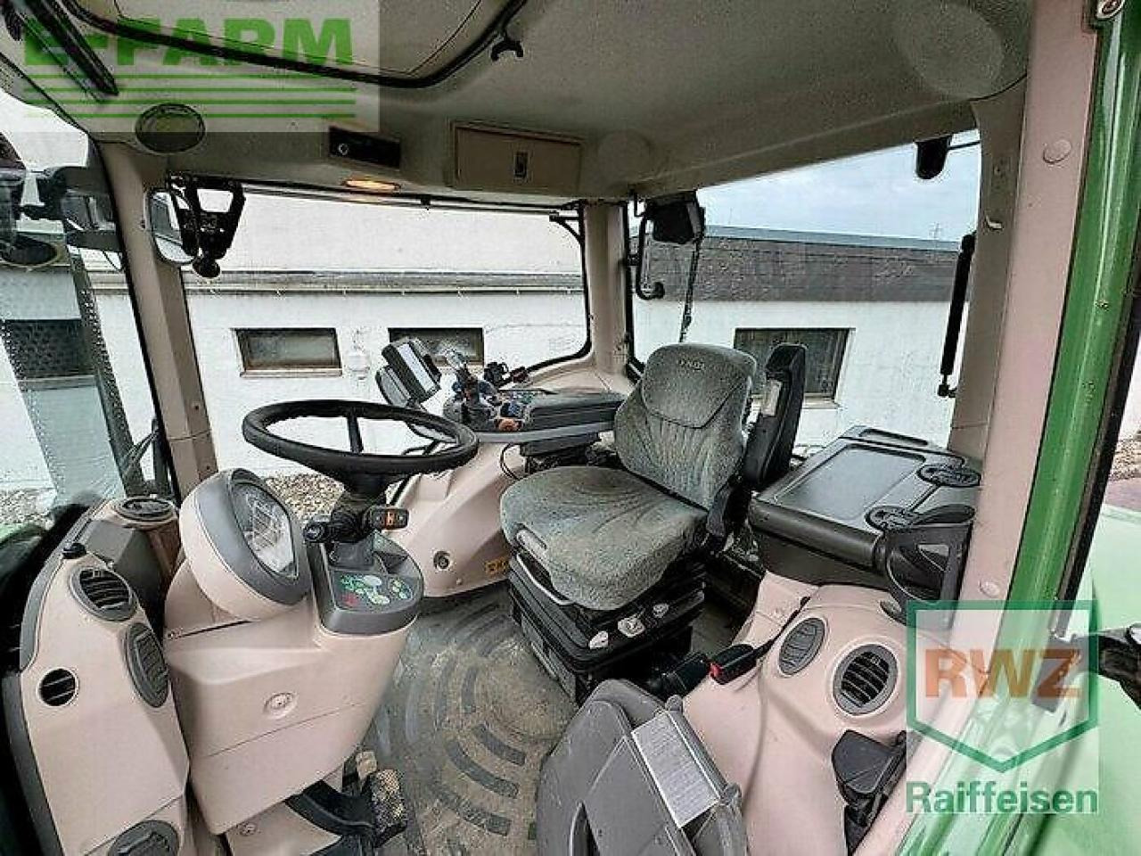 Fendt 826 scr profi - Трактор: снимка 2 Fendt 826 scr profi - Трактор: снимка 2
