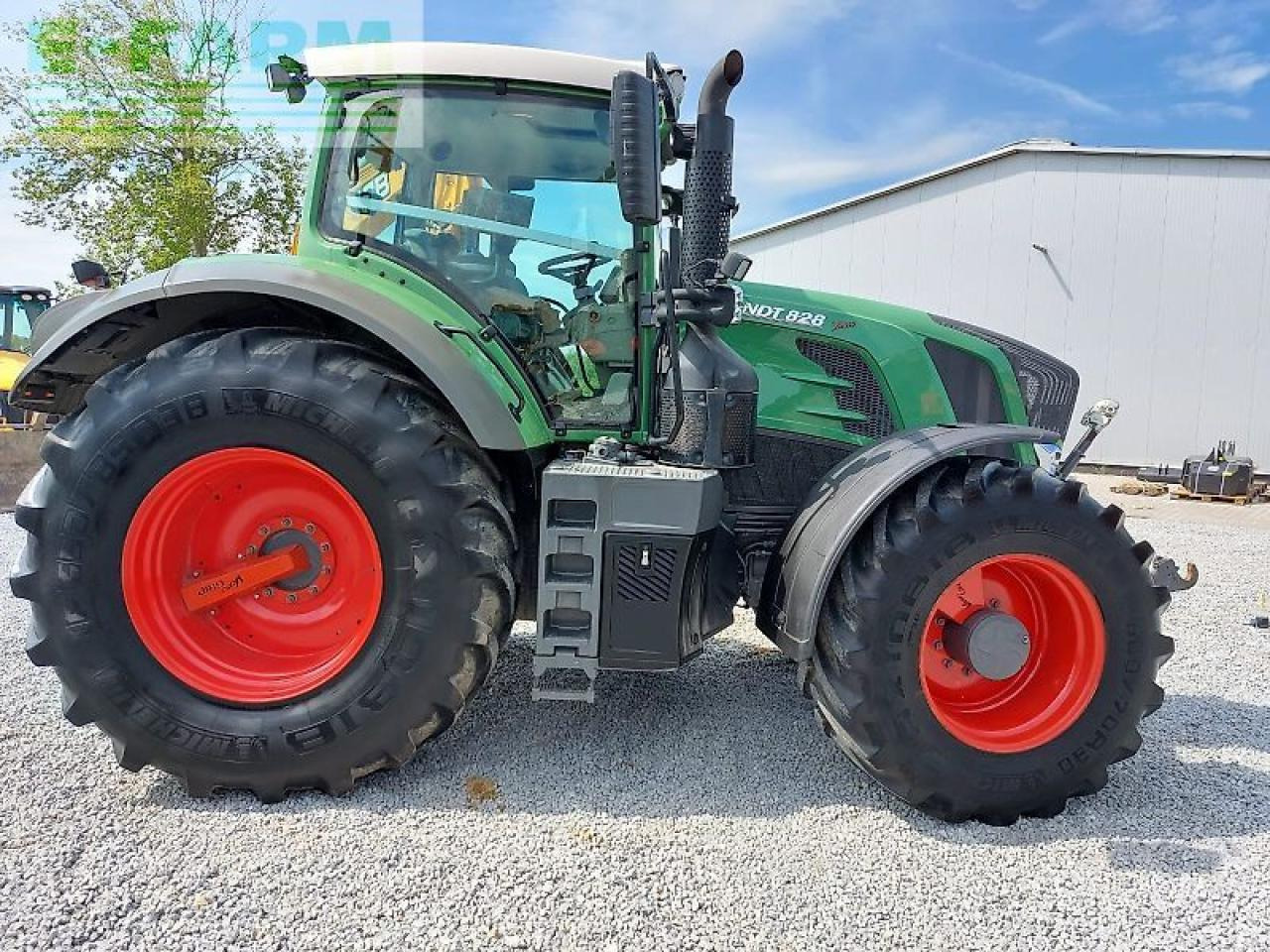 Fendt 828 s4 profi plus - Трактор: снимка 3 Fendt 828 s4 profi plus - Трактор: снимка 3