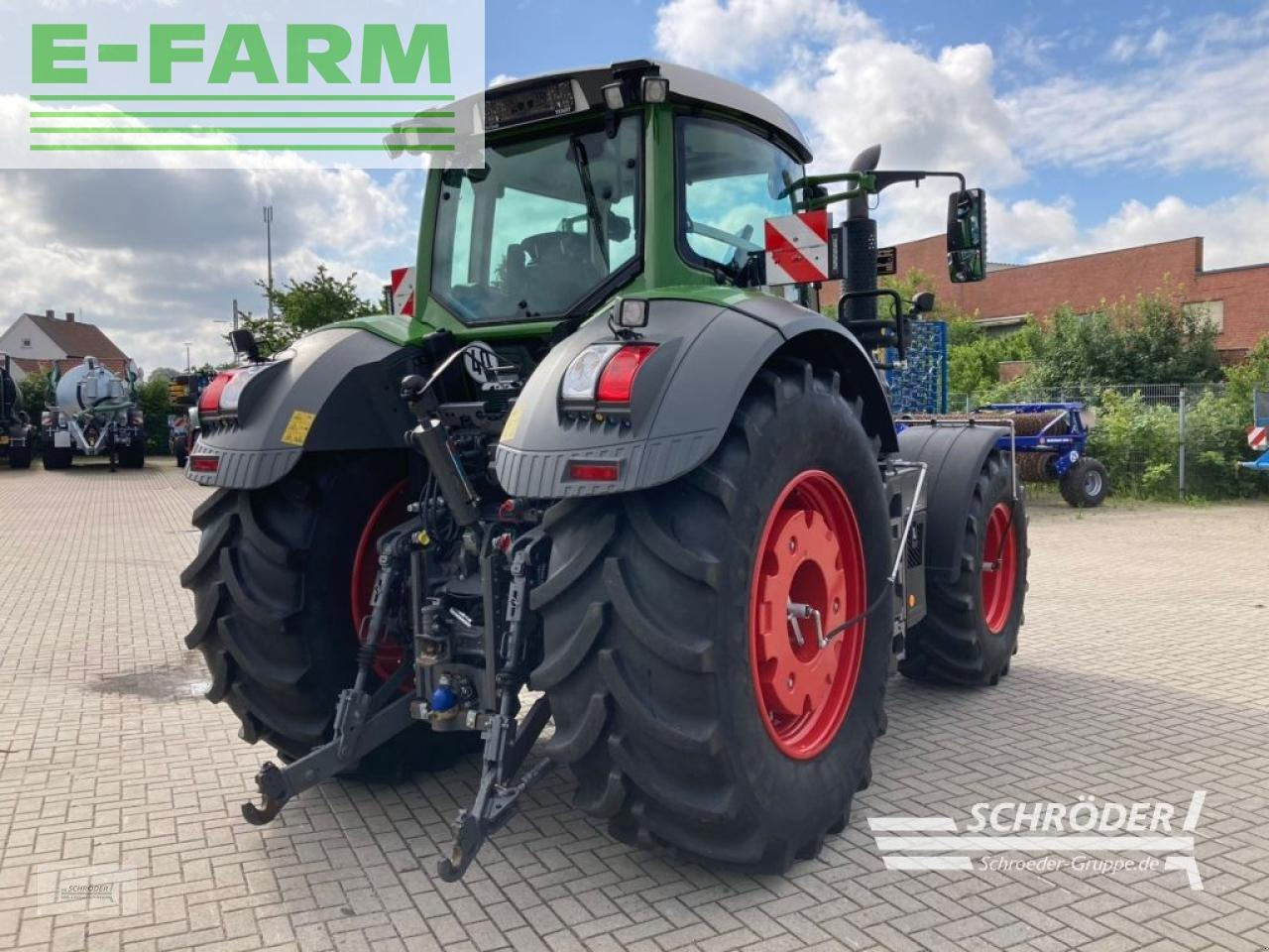 Fendt 828 s4 profi plus ProfiPlus - Трактор: снимка 5 Fendt 828 s4 profi plus ProfiPlus - Трактор: снимка 5