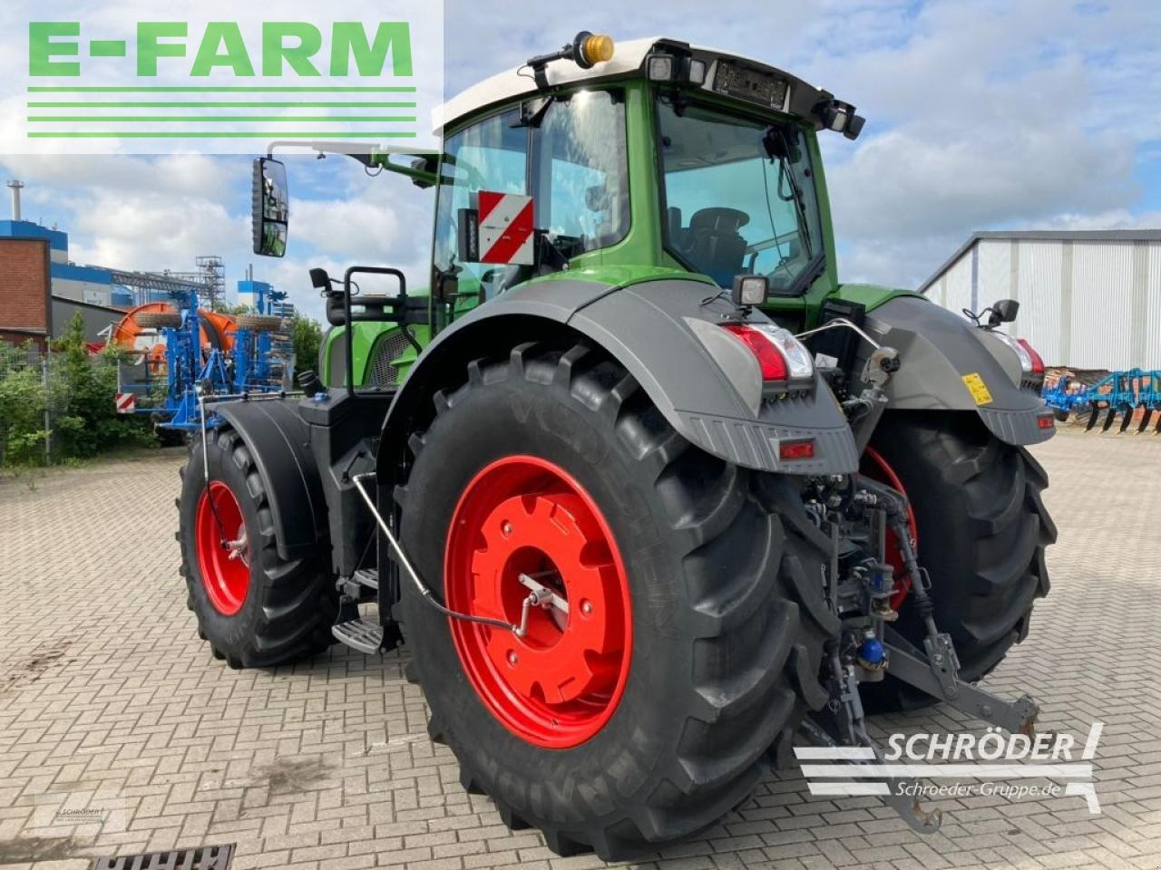 Fendt 828 s4 profi plus ProfiPlus - Трактор: снимка 3 Fendt 828 s4 profi plus ProfiPlus - Трактор: снимка 3