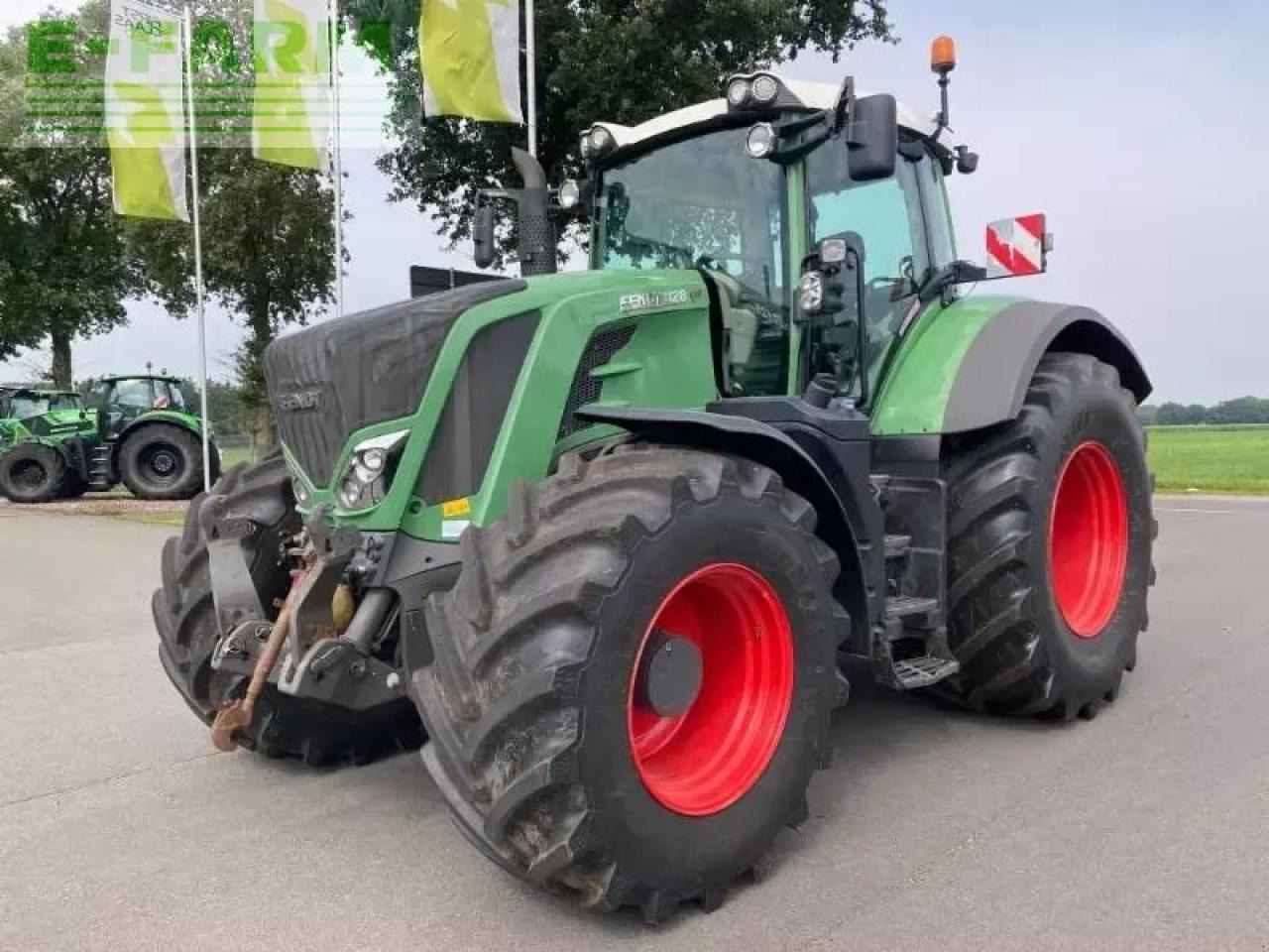 Fendt 828 vario pp s4 - Трактор: снимка 1 Fendt 828 vario pp s4 - Трактор: снимка 1