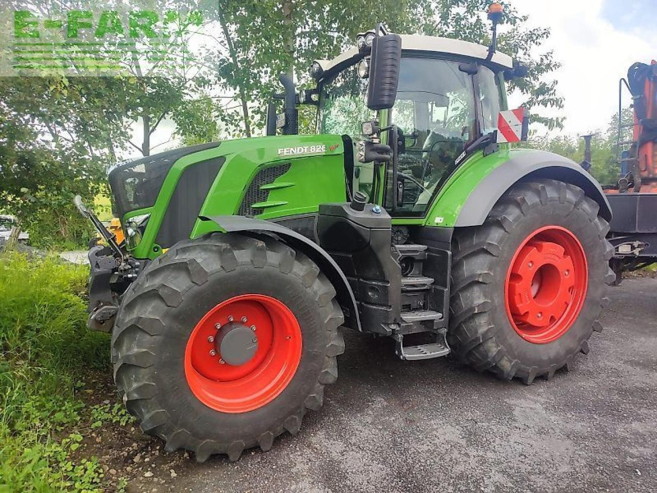 Fendt 828 vario profi Profi - Трактор: снимка 1 Fendt 828 vario profi Profi - Трактор: снимка 1