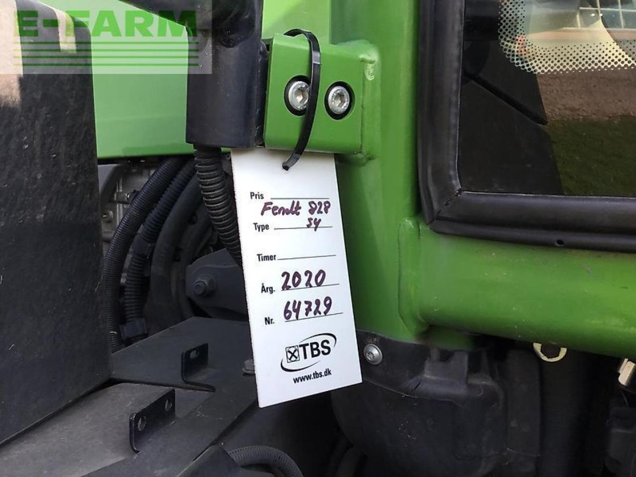 Fendt 828 vario s4 - Трактор: снимка 5 Fendt 828 vario s4 - Трактор: снимка 5