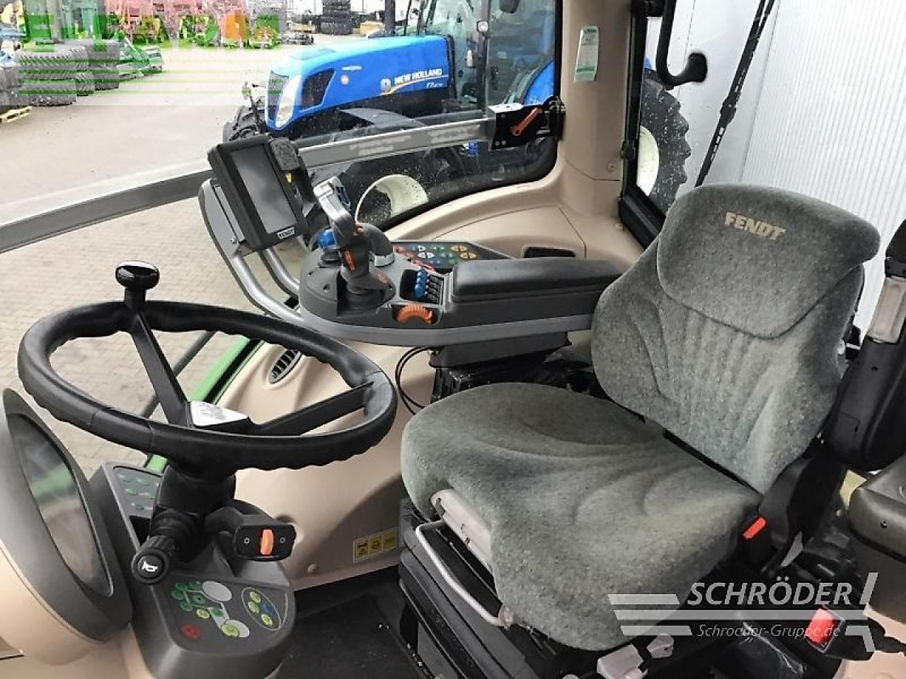 Fendt 828 vario s4 profi Profi - Трактор: снимка 5 Fendt 828 vario s4 profi Profi - Трактор: снимка 5