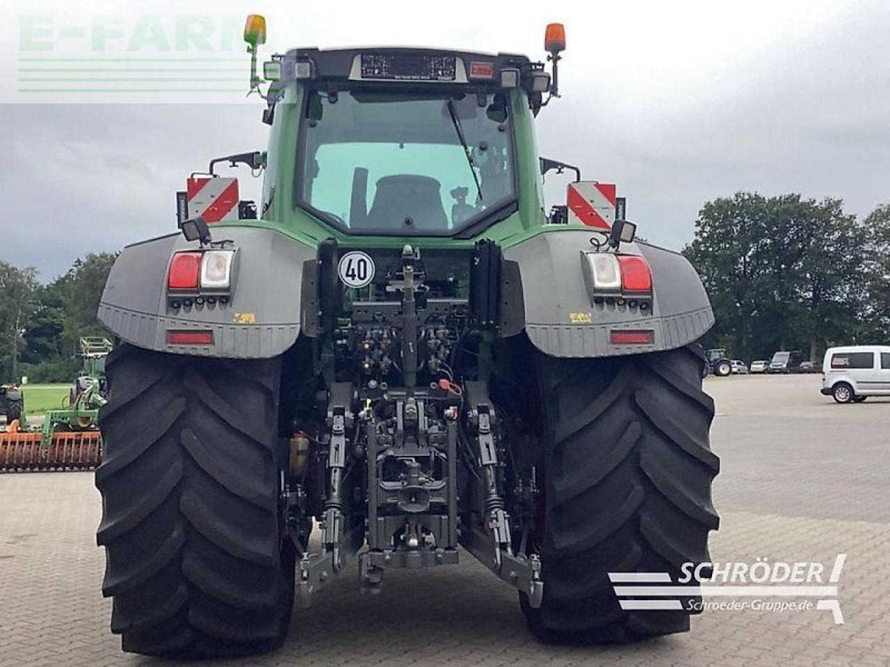 Fendt 828 vario s4 profi plus ProfiPlus - Трактор: снимка 3 Fendt 828 vario s4 profi plus ProfiPlus - Трактор: снимка 3