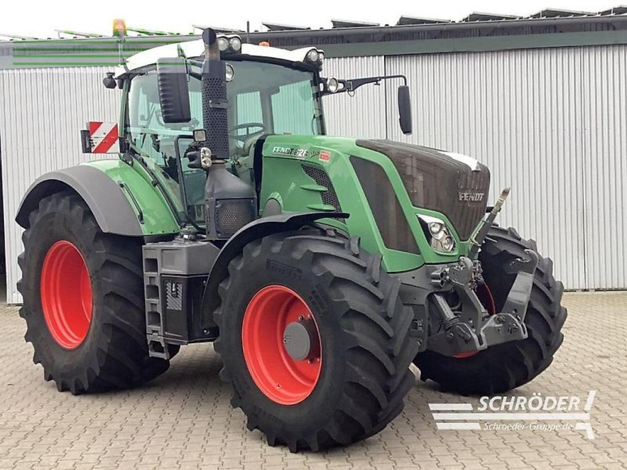 Fendt 828 vario s4 profi plus ProfiPlus - Трактор: снимка 2 Fendt 828 vario s4 profi plus ProfiPlus - Трактор: снимка 2