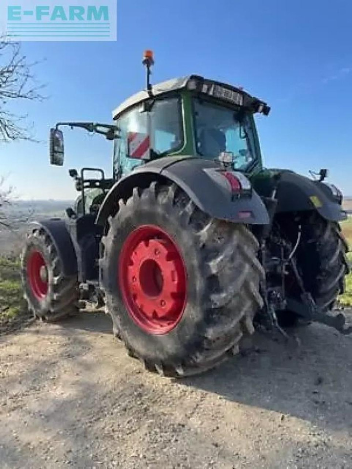Fendt 828 vario s4 profi plus ProfiPlus - Трактор: снимка 2 Fendt 828 vario s4 profi plus ProfiPlus - Трактор: снимка 2