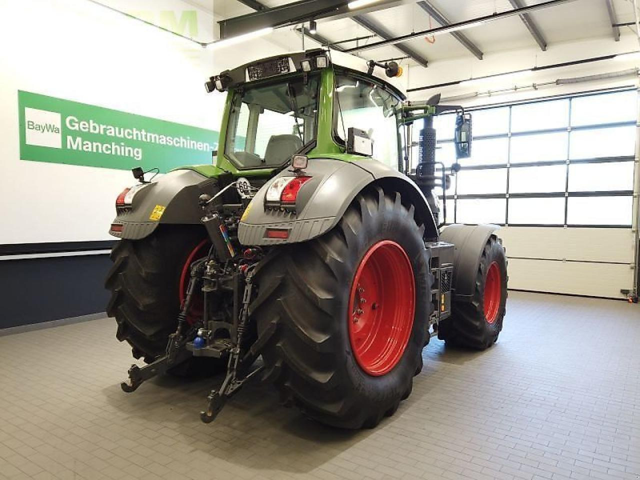 Fendt 828 vario s4 profi plus ProfiPlus - Трактор: снимка 4 Fendt 828 vario s4 profi plus ProfiPlus - Трактор: снимка 4