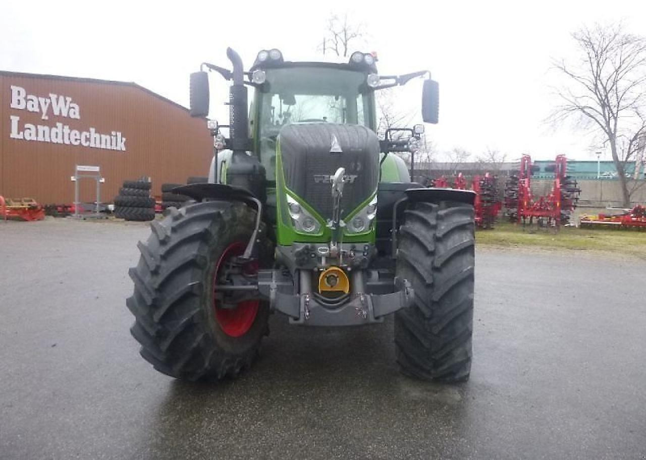 Fendt 828 vario s4 profi plus ProfiPlus - Трактор: снимка 3 Fendt 828 vario s4 profi plus ProfiPlus - Трактор: снимка 3