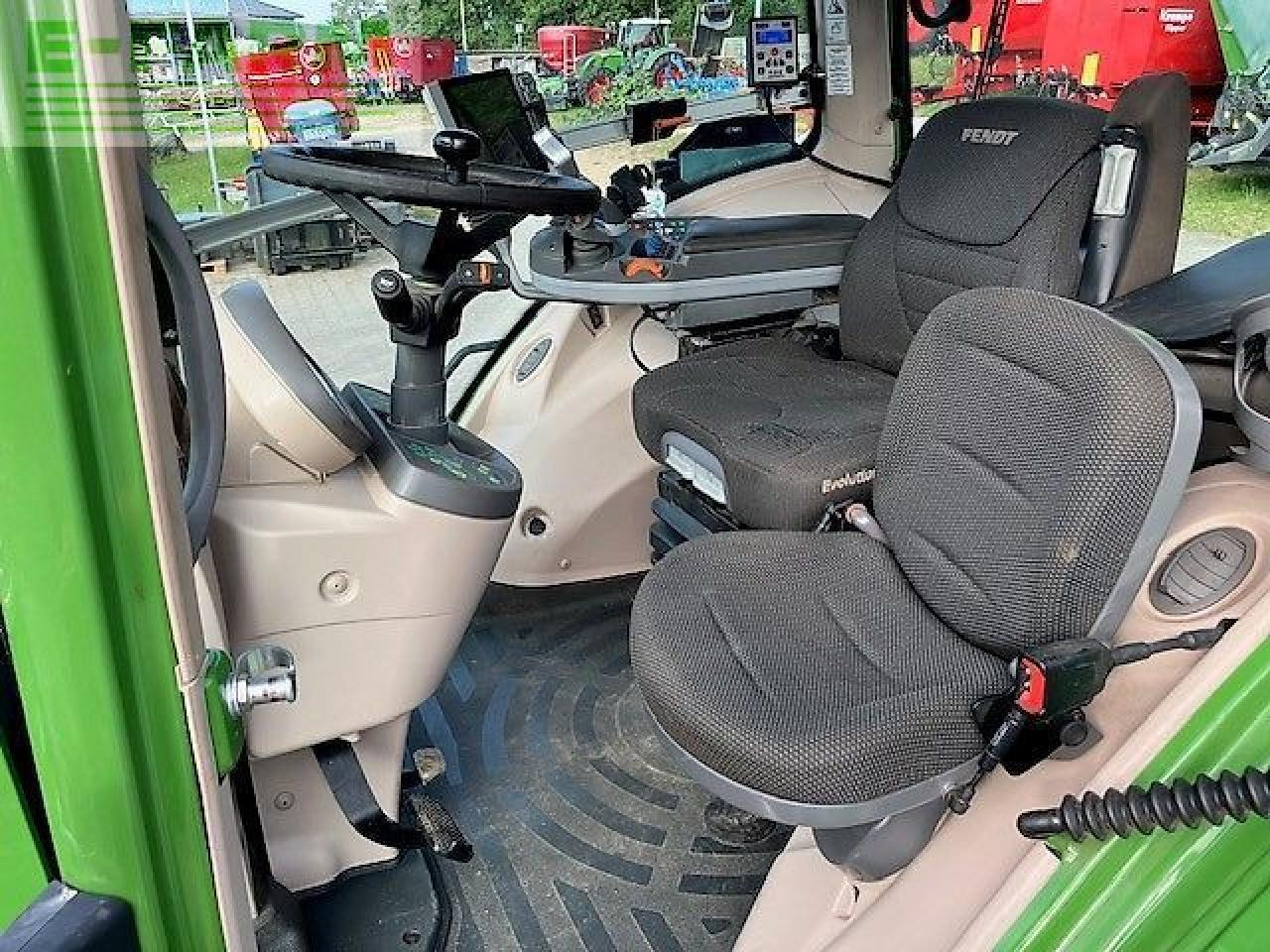 Fendt 828 vario s4 profiplus ProfiPlus - Трактор: снимка 4 Fendt 828 vario s4 profiplus ProfiPlus - Трактор: снимка 4