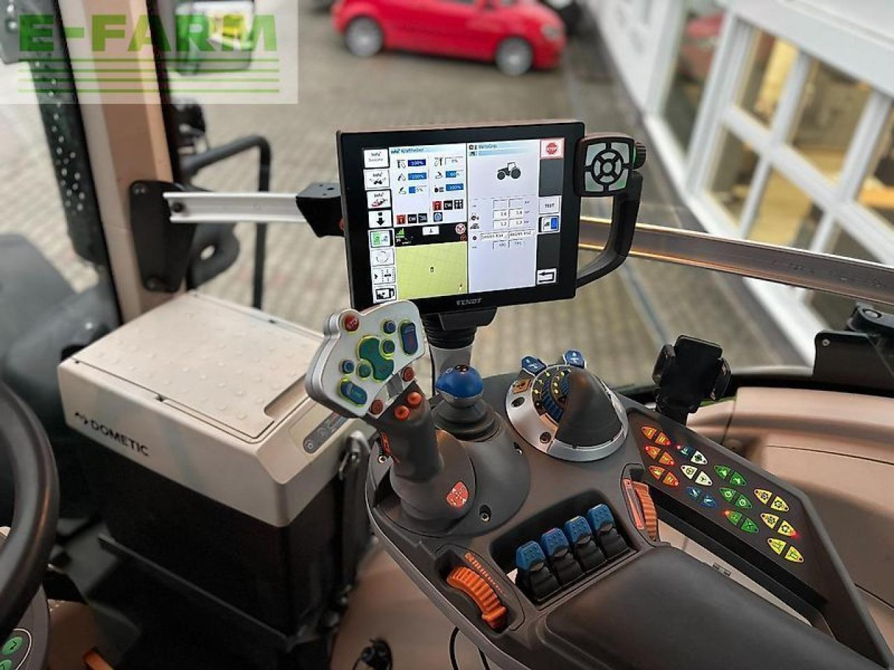 Трактор Fendt 828vario s4: снимка 18