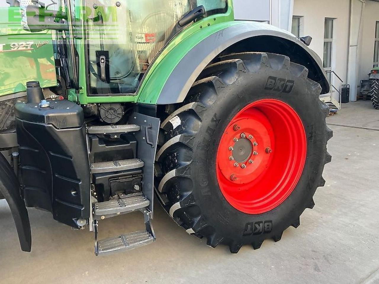 Fendt 927 vario - Трактор: снимка 4 Fendt 927 vario - Трактор: снимка 4