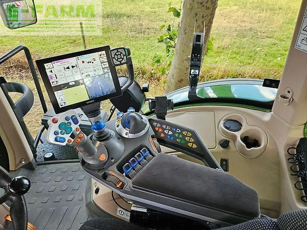 Трактор Fendt 933 gen6 profi plus 1900h ( 930 936 939 942 ): снимка 11 Трактор Fendt 933 gen6 profi plus 1900h ( 930 936 939 942 ): снимка 11