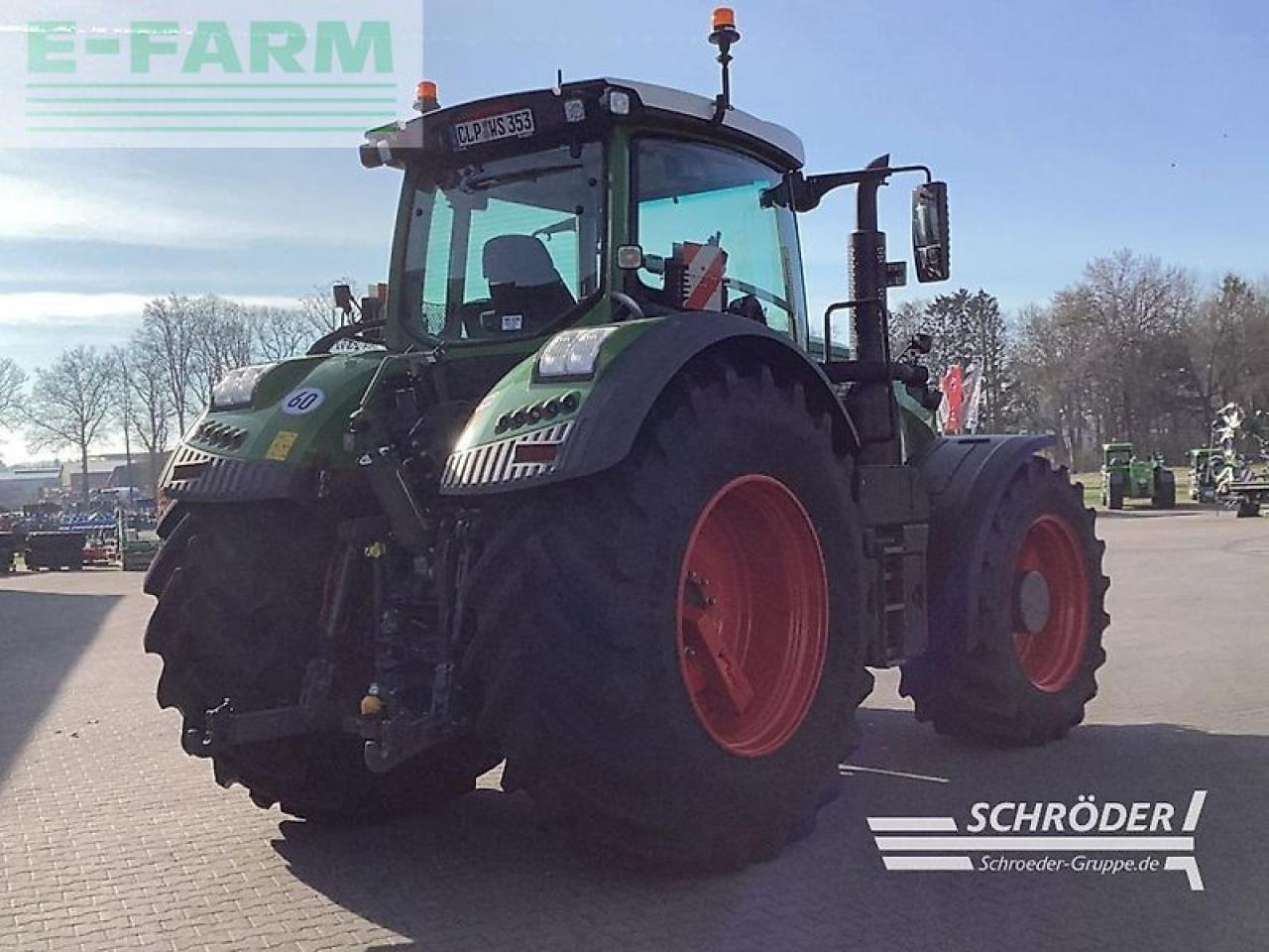 Fendt 933 vario gen7 profi plus ProfiPlus - Трактор: снимка 4 Fendt 933 vario gen7 profi plus ProfiPlus - Трактор: снимка 4