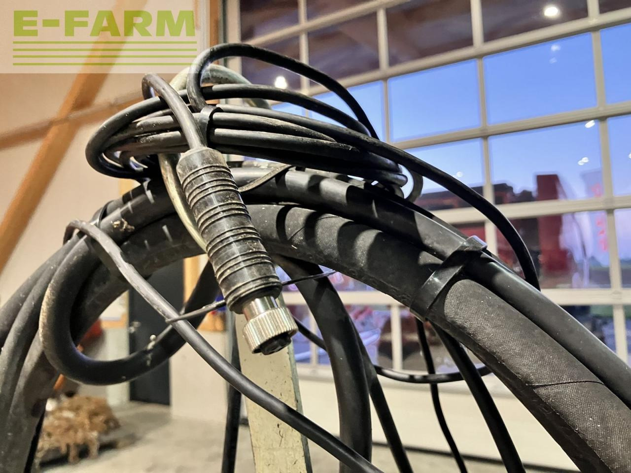 Селскостопанско ремарке самосвал Fendt tigo 50 mr profi: снимка 13 Селскостопанско ремарке самосвал Fendt tigo 50 mr profi: снимка 13