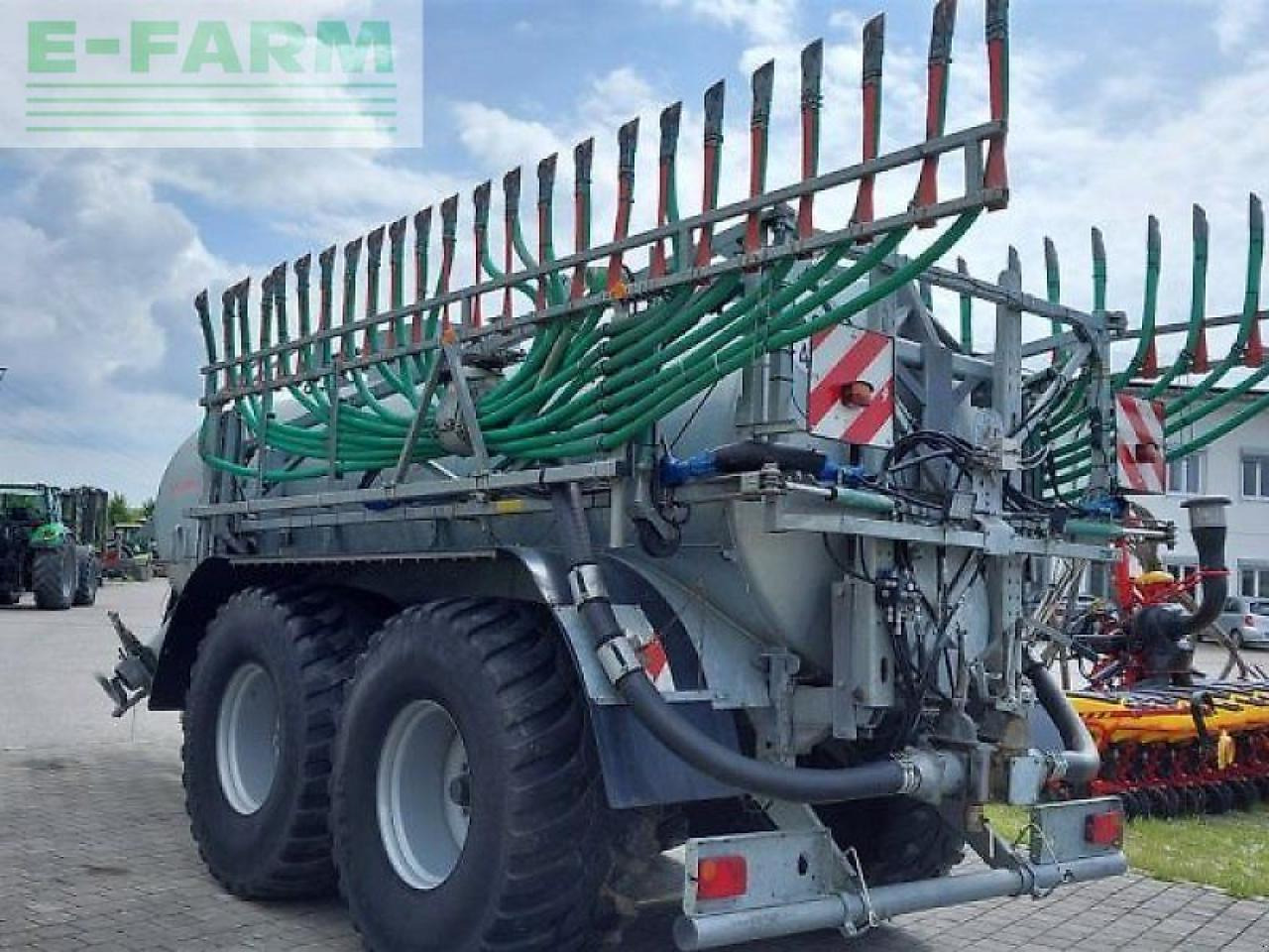 Fliegl pfw 16000 tandem fox - Машина за торене: снимка 4 Fliegl pfw 16000 tandem fox - Машина за торене: снимка 4