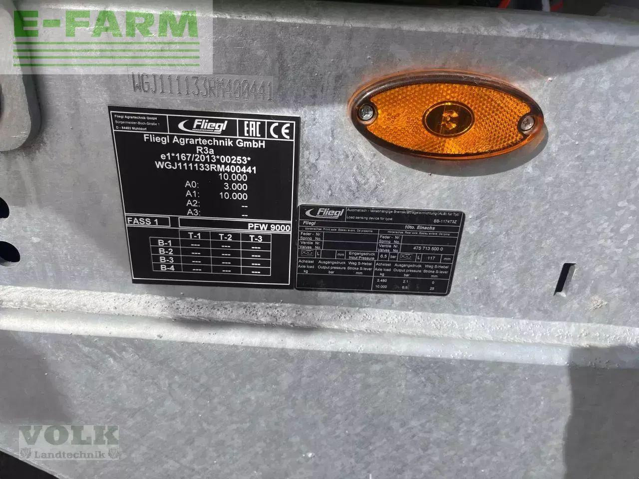 Fliegl pfw 9000 poly line einachs - Самоходна пръскачка: снимка 3 Fliegl pfw 9000 poly line einachs - Самоходна пръскачка: снимка 3