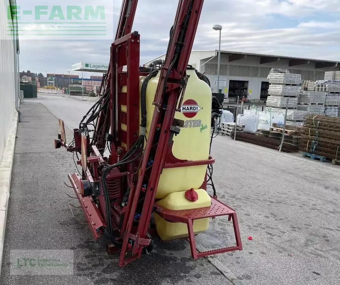 Hardi Master 1200 - Прикачна пръскачка: снимка 5 Hardi Master 1200 - Прикачна пръскачка: снимка 5