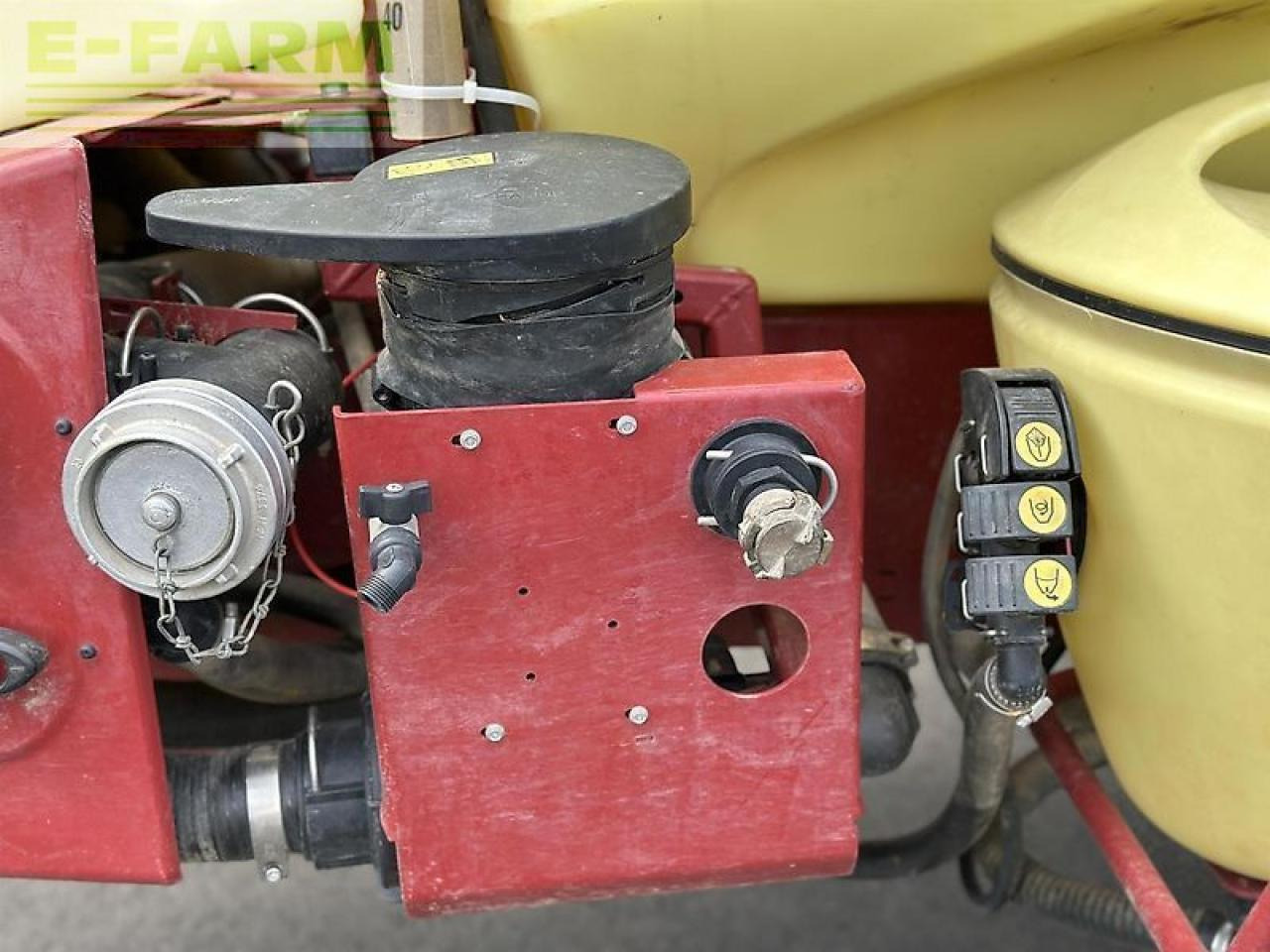 Hardi navigator 4000 21m - Прикачна пръскачка: снимка 5 Hardi navigator 4000 21m - Прикачна пръскачка: снимка 5
